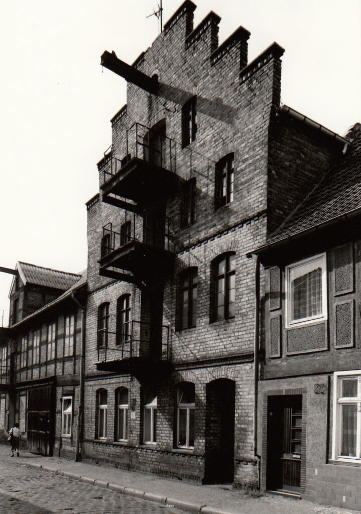 Ehemaliges Speichergebäude im Lohteich (1990), Foto: Hansestadt Salzwedel